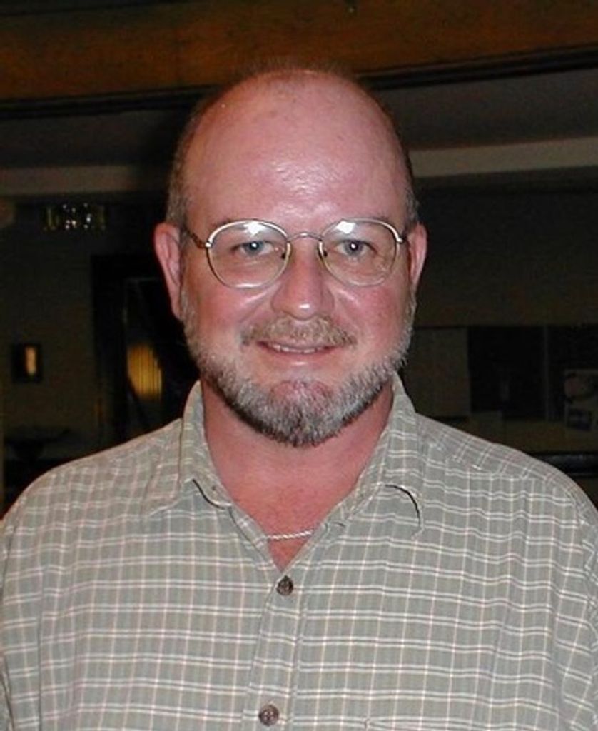 Kevin Lloyd Cox Profile Photo