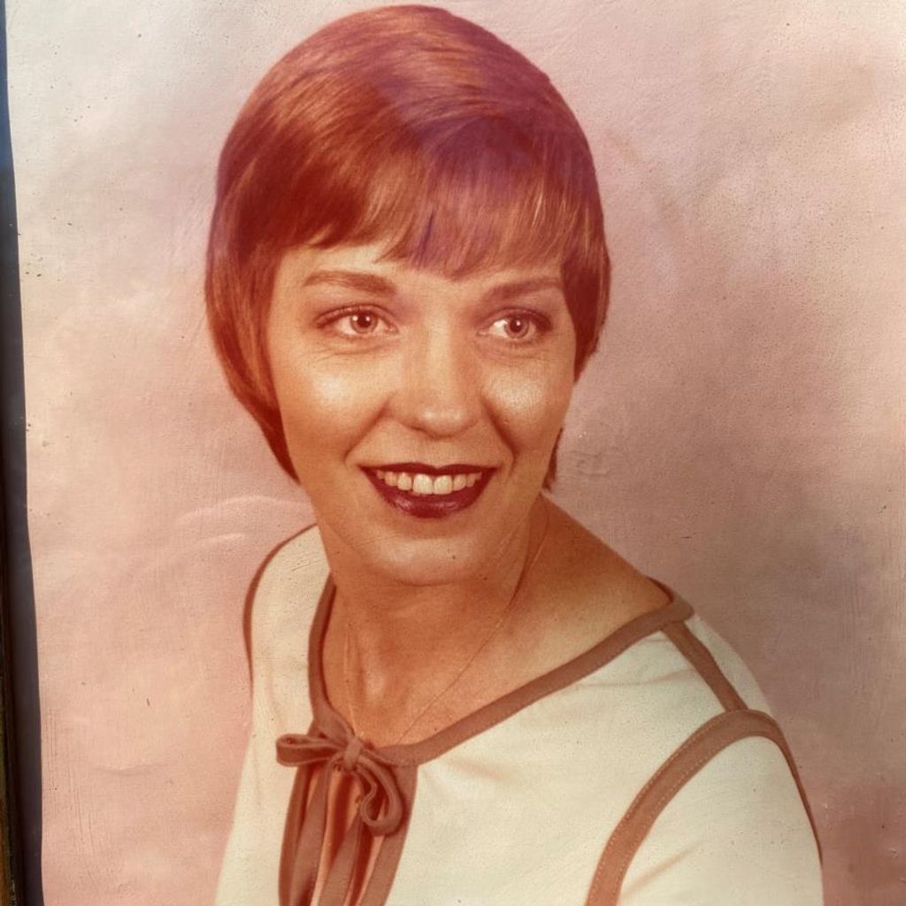 Mary Anne Dell Profile Photo