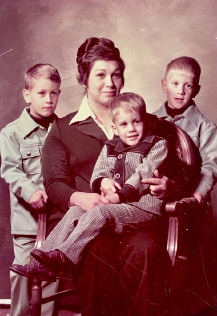 Mrs. Betty Ward Hagood