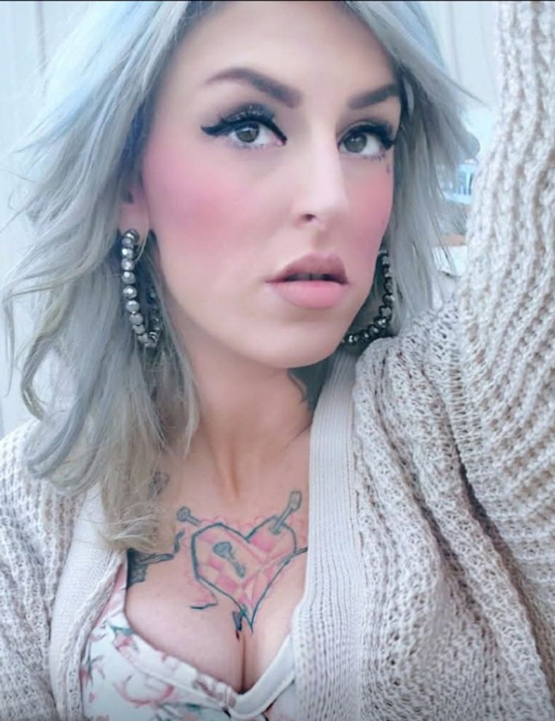 Chloe Lee Beegle Profile Photo