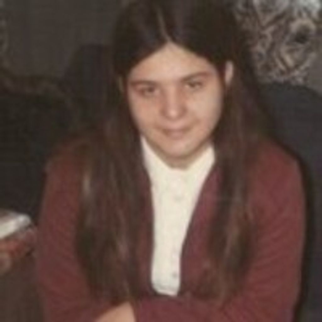 Vicky J Gonyea