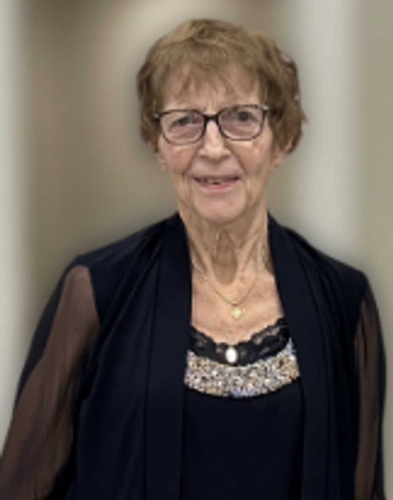 Carmen Holmes Profile Photo