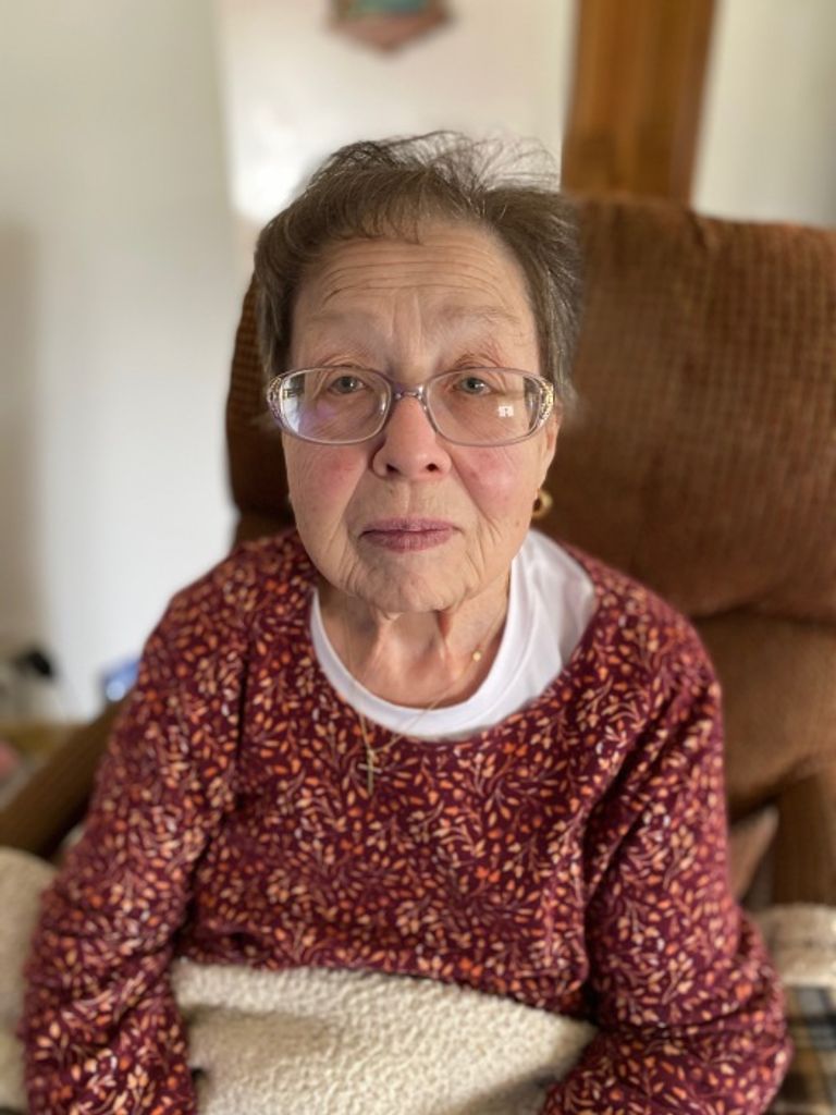 Suzie (Schertzer)  Sandridge