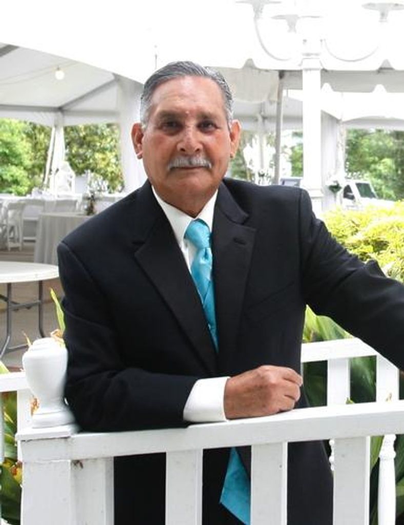 David R. Morales Profile Photo