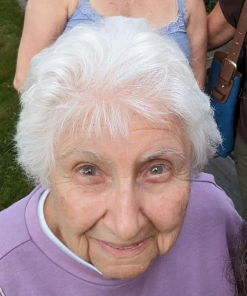 Sara Hatchadoorian Profile Photo