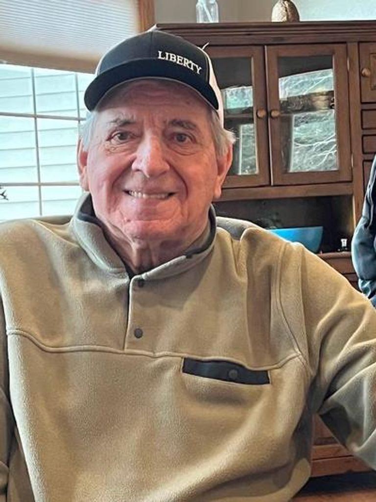 Roy R. Ladoux Profile Photo