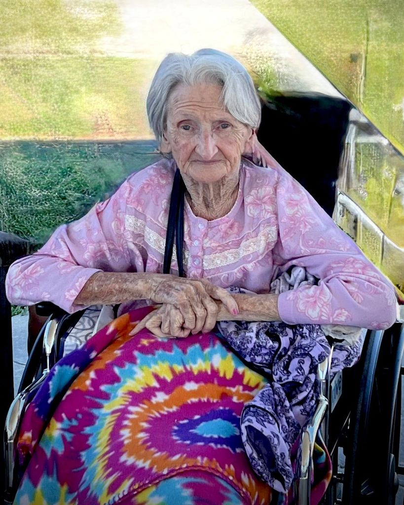 Gladys "Billie" Whitley Profile Photo