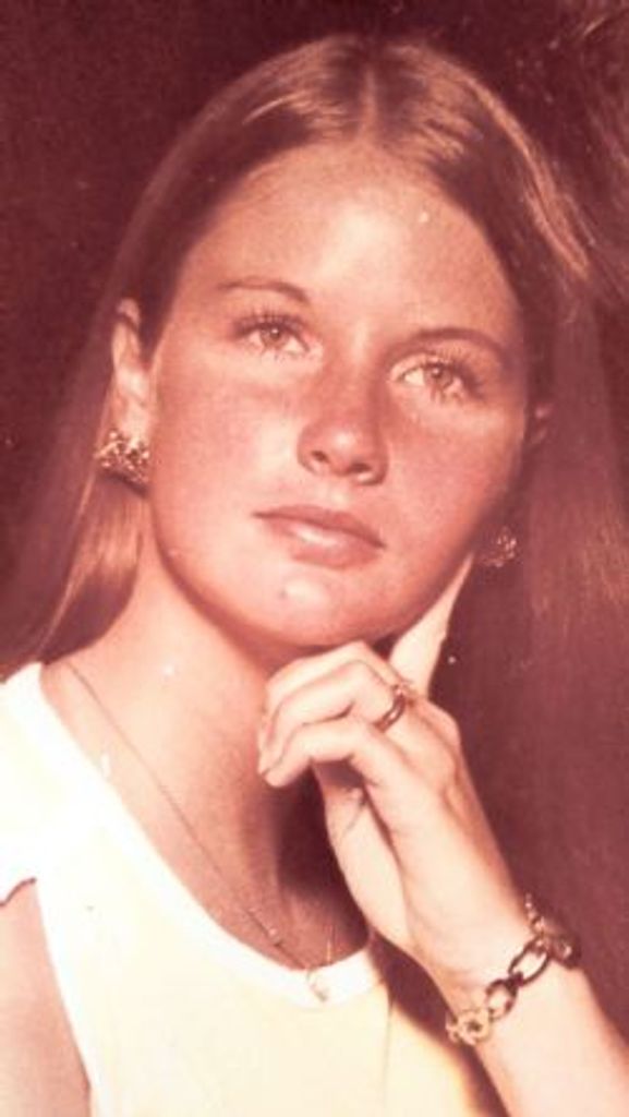 Sherry  Lavon Dobson