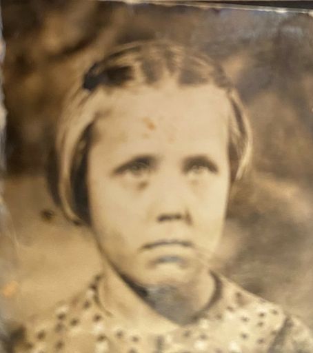 Betty J Richards photo gallery thumbnail 15 of 57