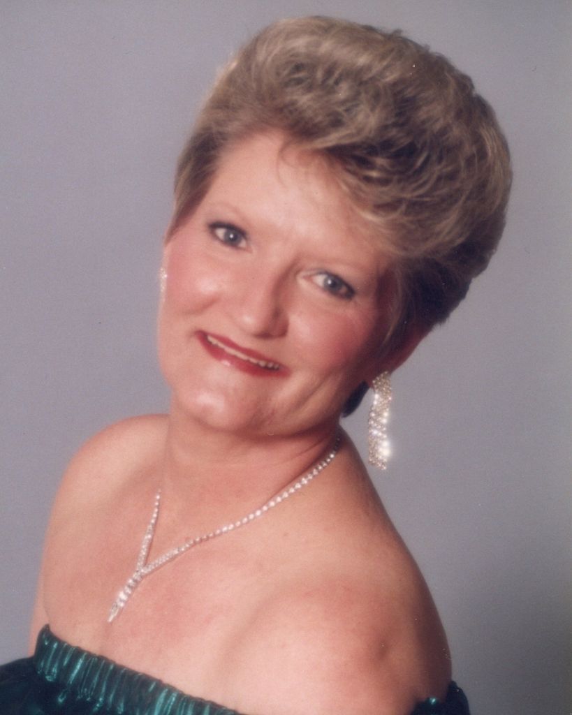 Loraine Saunders