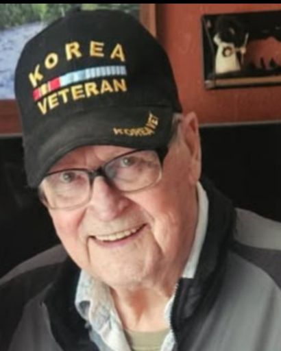 Donly E Cromwell's obituary image