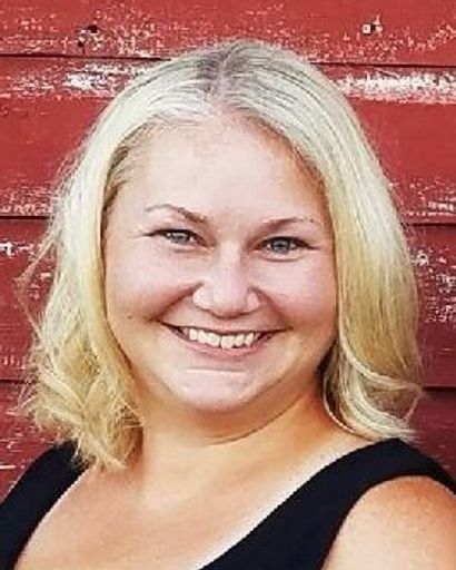 Kati Luschen Profile Photo