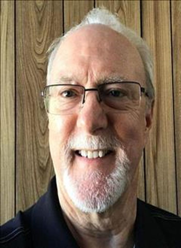 Dean Bradshaw Profile Photo