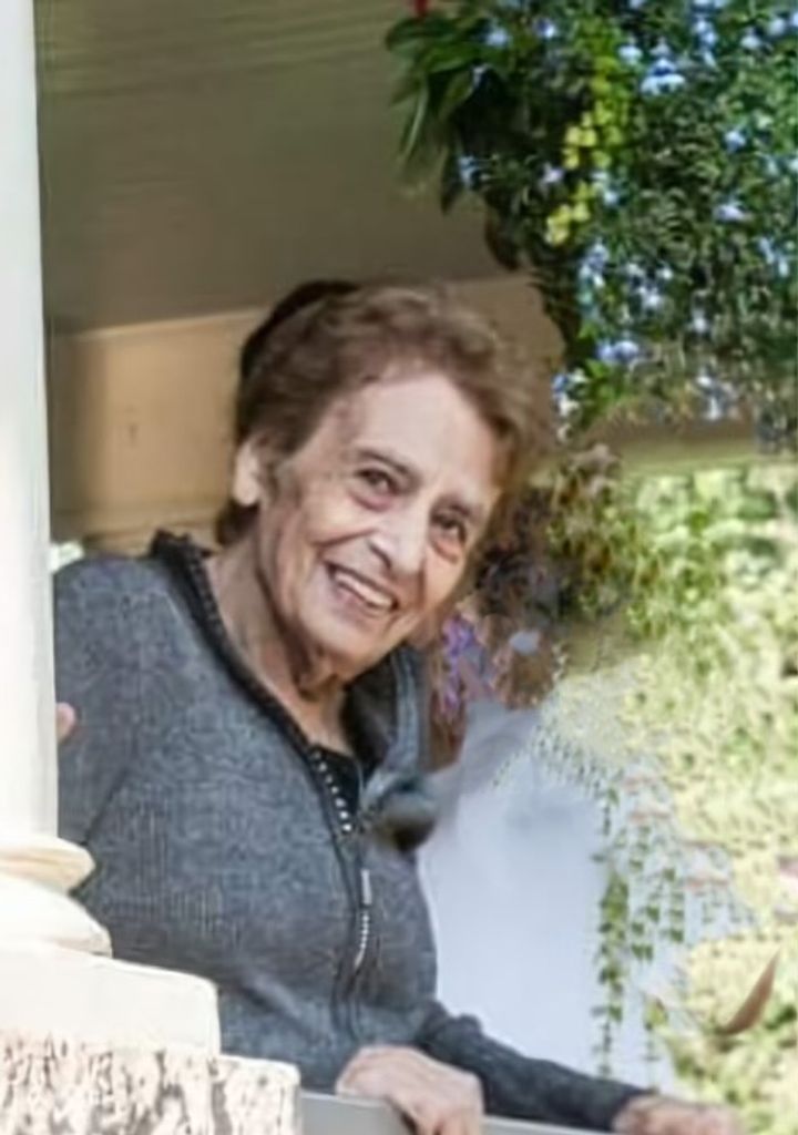 Maria Elena Kuri Cañas