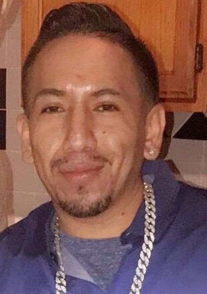 Christian Santiago Paucar Guachichullca