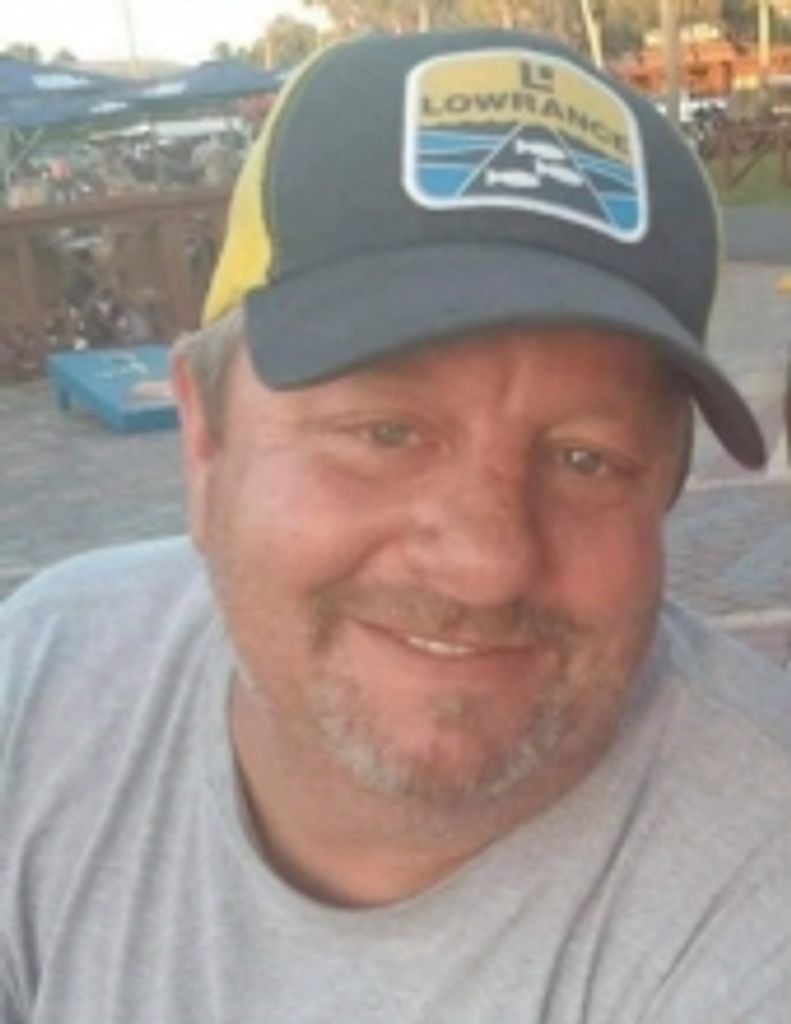 Tracy Robert Hilleshiem