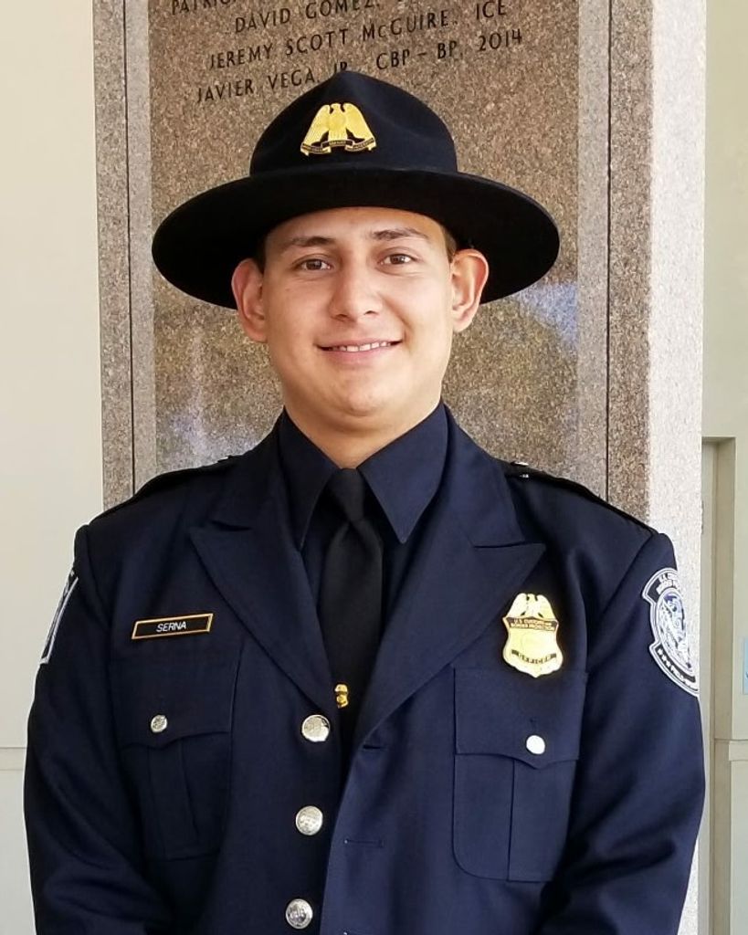 Juan Carlos Serna Jr. Profile Photo