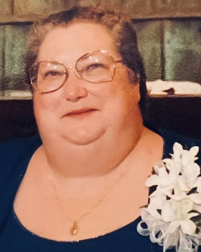 Lola I. Nichols's obituary image