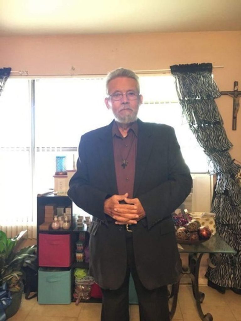 Francisco Castillo Jr. Profile Photo