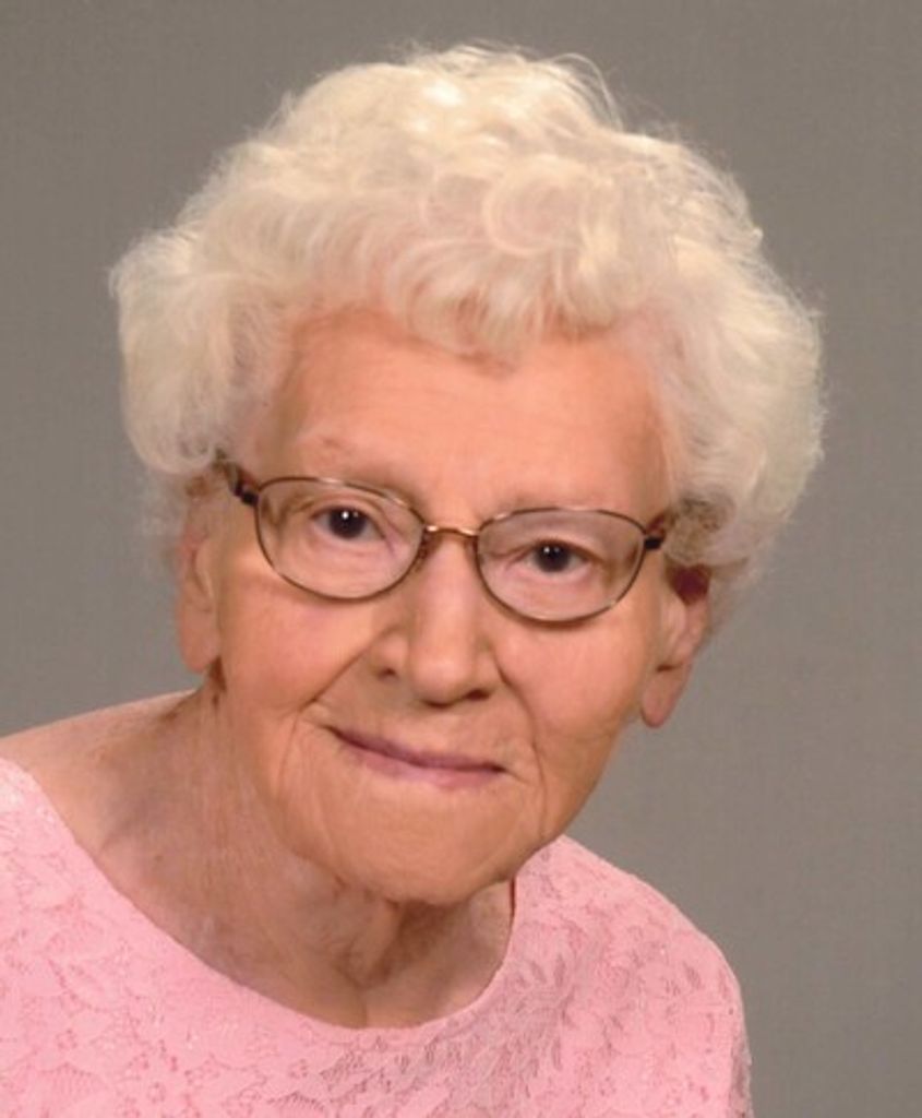 Elizabeth Gunderson Profile Photo