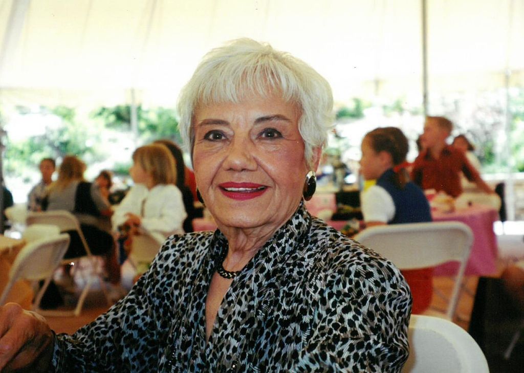 Lyvonne  Natalie Fila