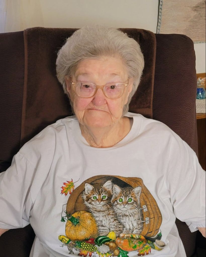 Shirley Marie (Morrow) Carnett