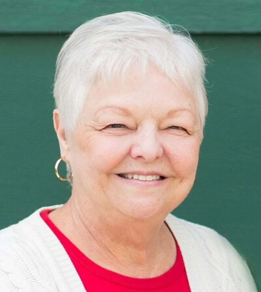 Diane Andrews Flora Profile Photo