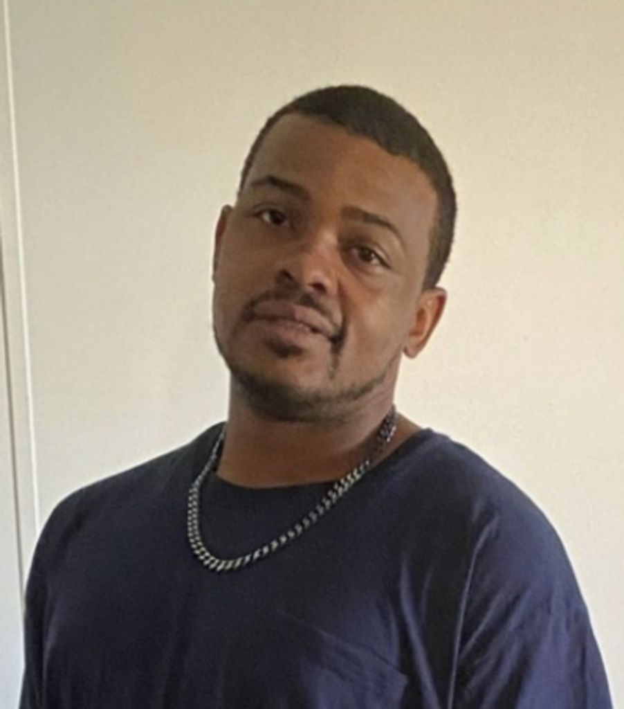 Deshawn Lamont Blackwell Profile Photo