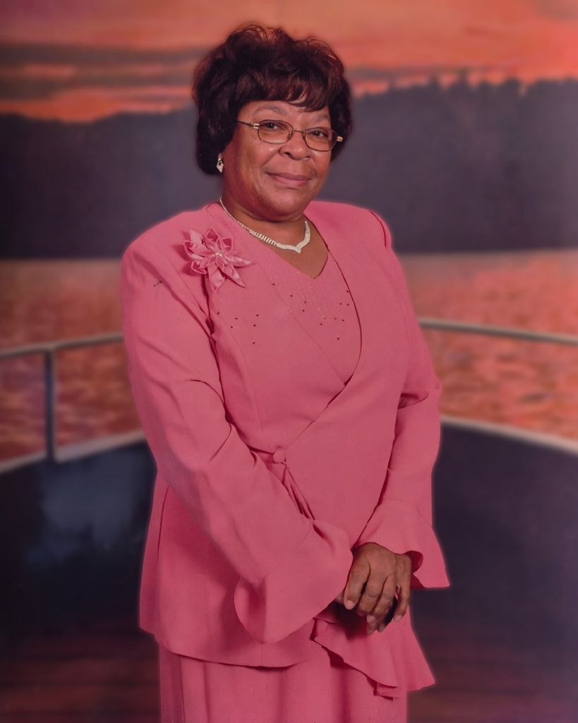 Gloria Holmes Profile Photo