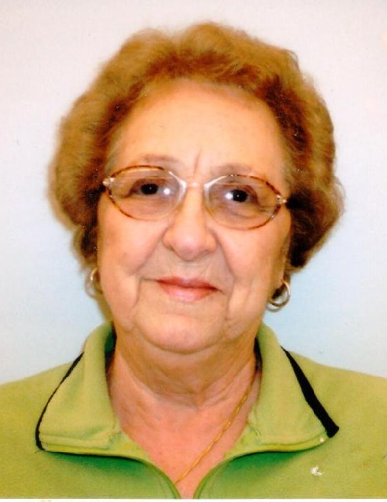 Jennie Lucille Holecek