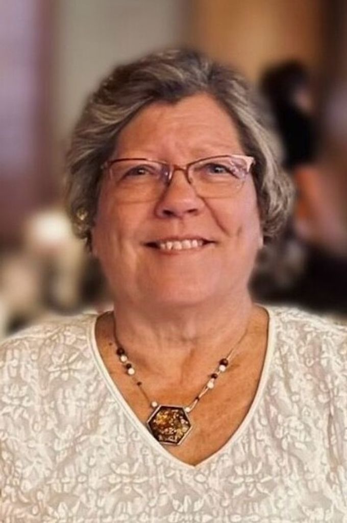 Donna J Hillgren Profile Photo