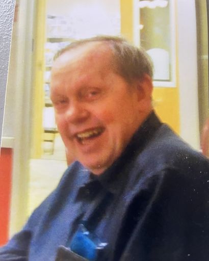 https://cdn.tukioswebsites.com/4b5667e3-d1ce-4a58-87b2-99dd50093cb9/md's obituary image