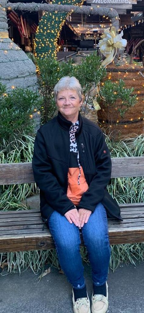 Debra Rhinehart Thomas Profile Photo