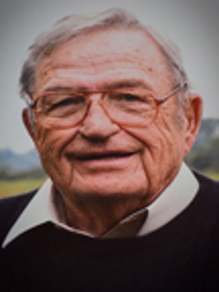 LeRoy Thom