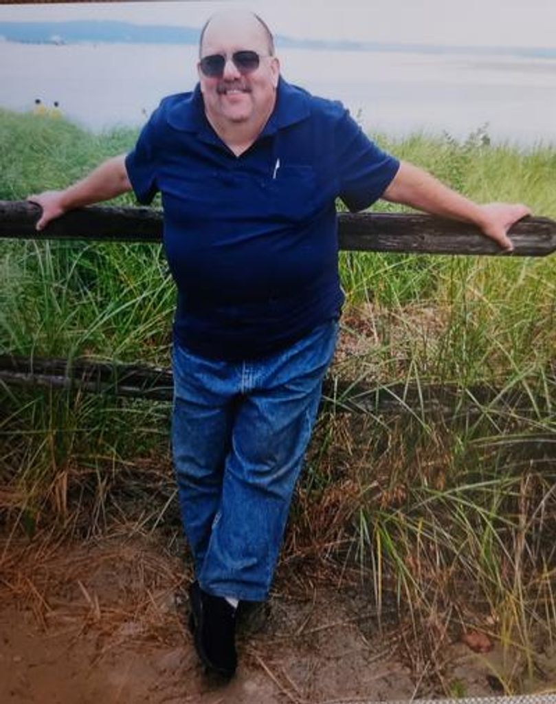 Marc Vincent Huff Profile Photo