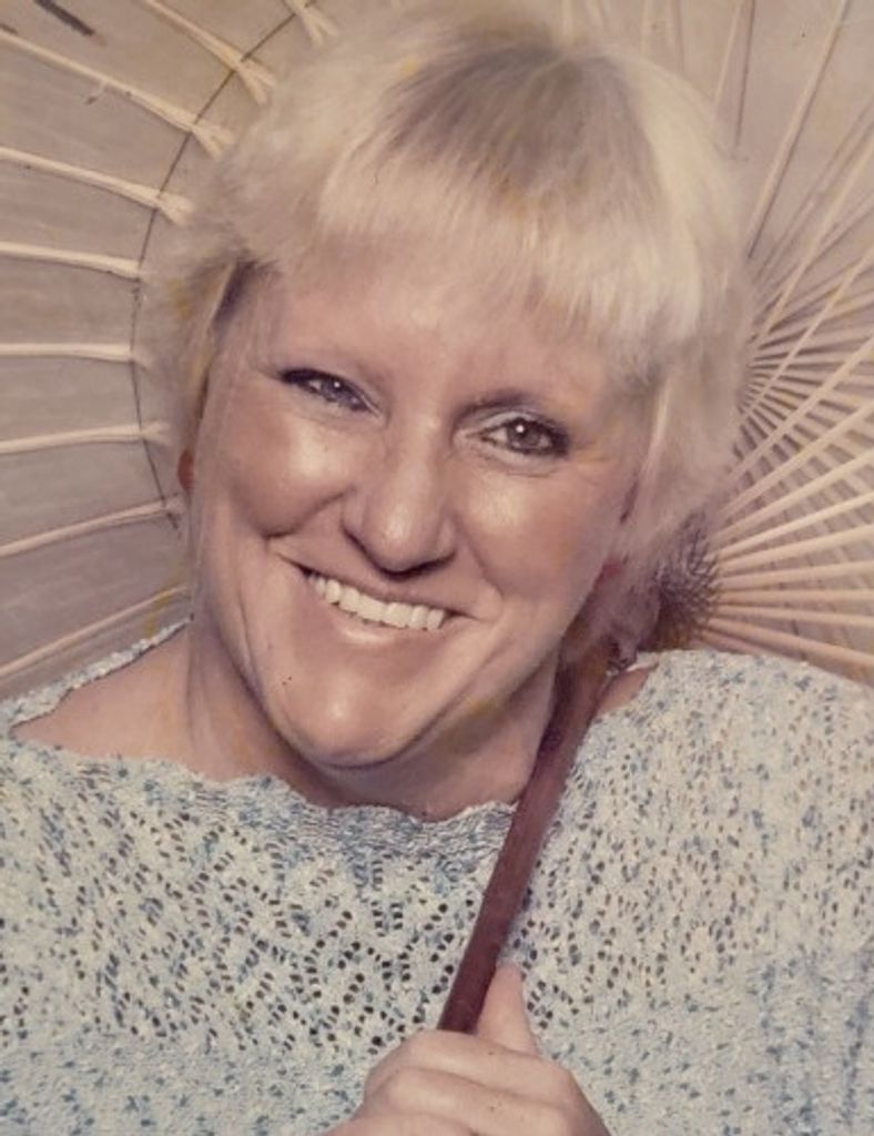 Emma Louise Johnson Profile Photo