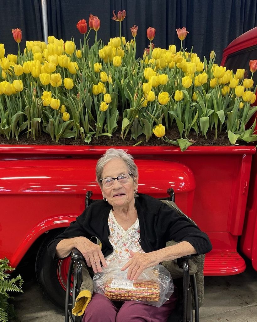 Mary Ellen Riddle Profile Photo