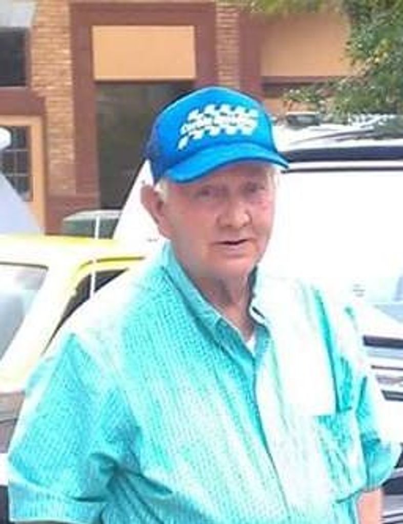 Forest Lewis Profile Photo