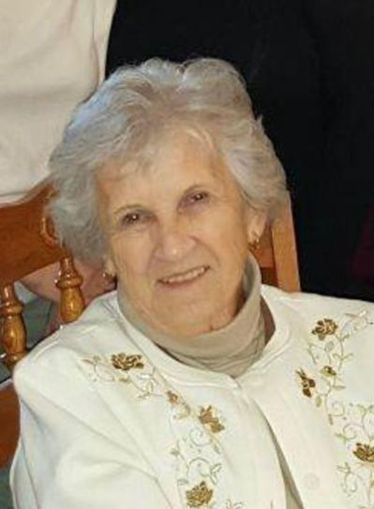 Claire Louise Heron Profile Photo
