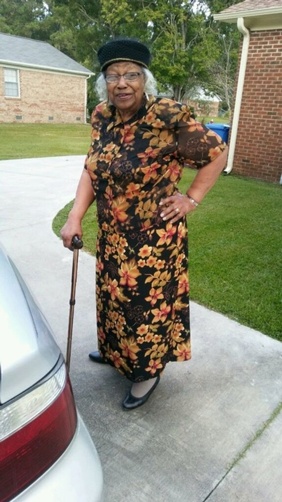 Mary Lee Royal Latham Profile Photo