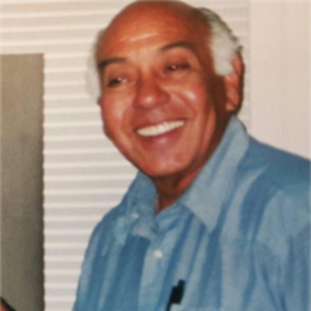 Robert M Candelaria
