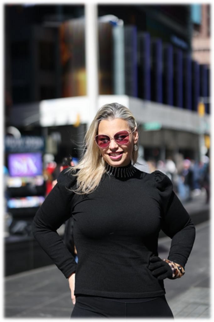 Iris M. Navarro Profile Photo