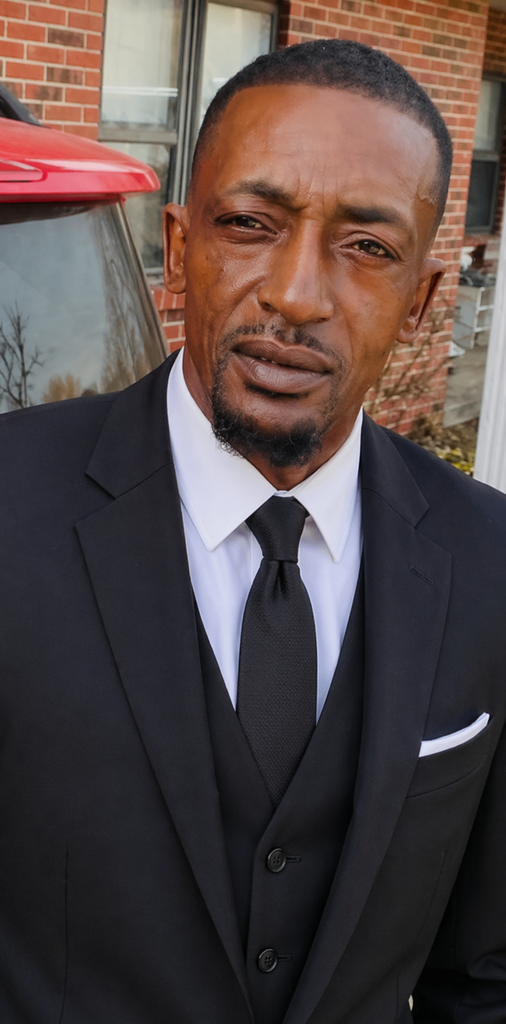 Elic Lee Wells Profile Photo