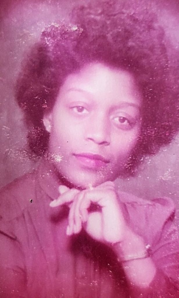 Roslyn Hamilton-Cook