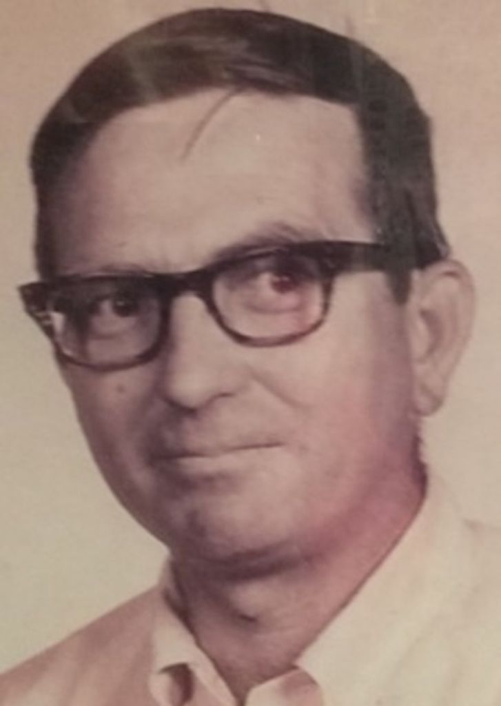 Hollis K Tapley