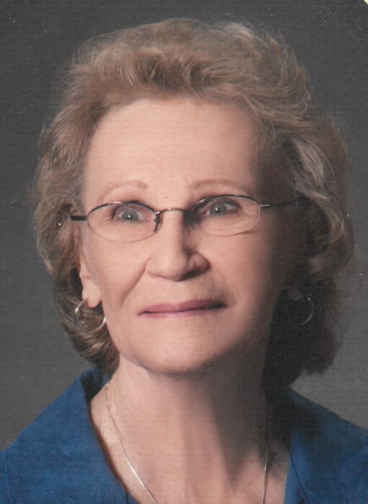 Phyllis Hinz