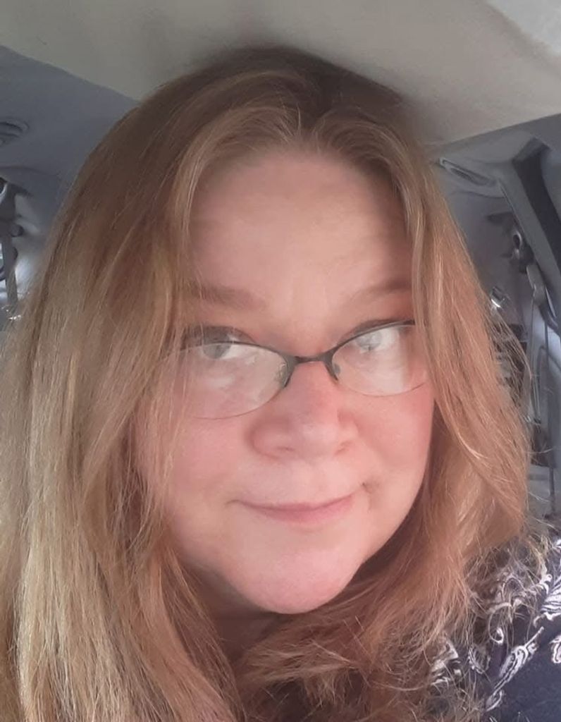 Jamie Naughton Profile Photo