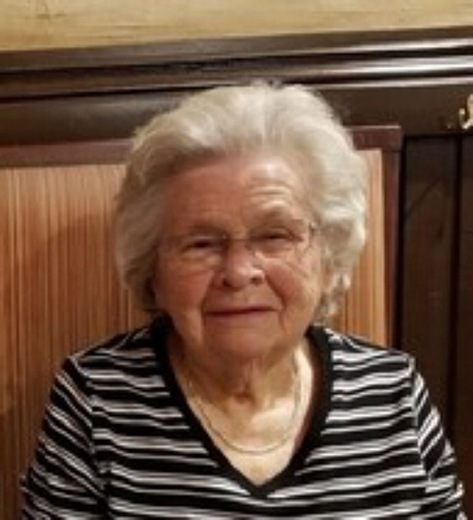 Loretta E Knudson