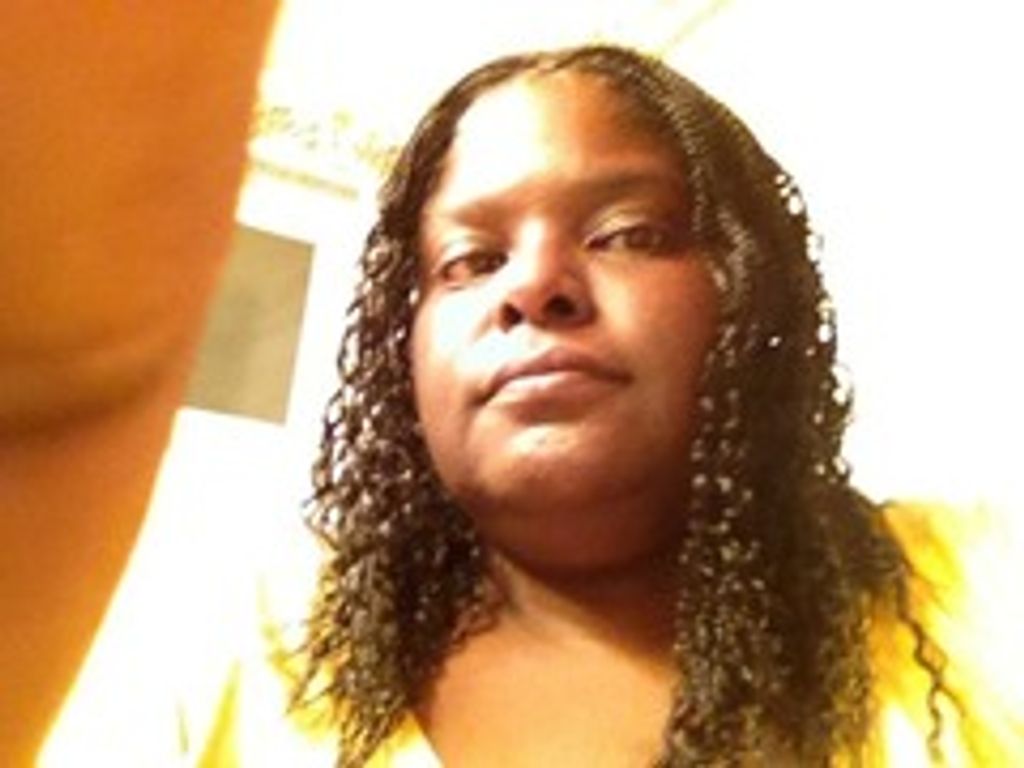 Donna J Toles
