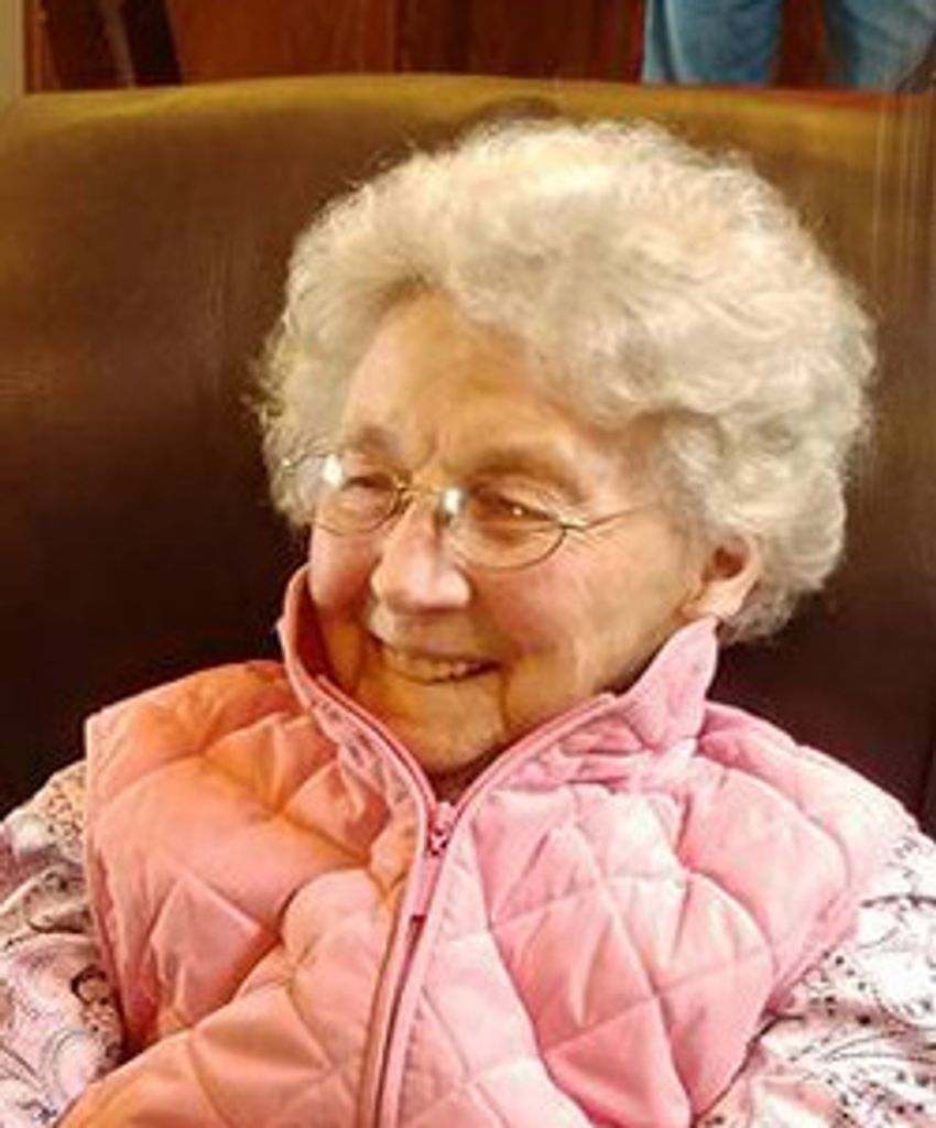 Annie Van Sloten Profile Photo